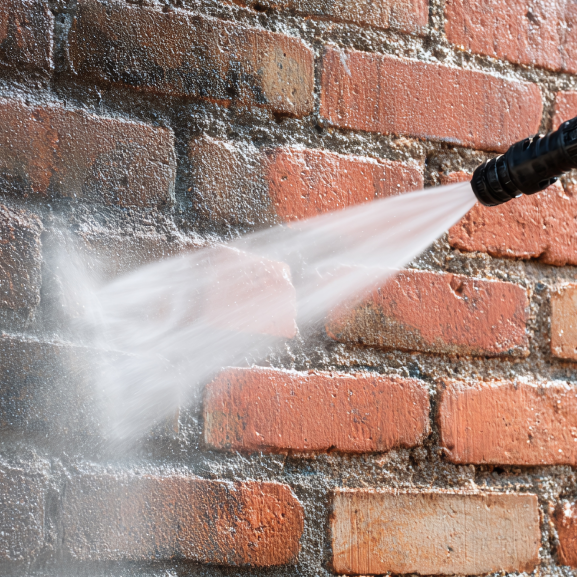 Professionelle Fassadenpflege in Bamberg – gründliche Reinigung für ein frisches Erscheinungsbild von john.