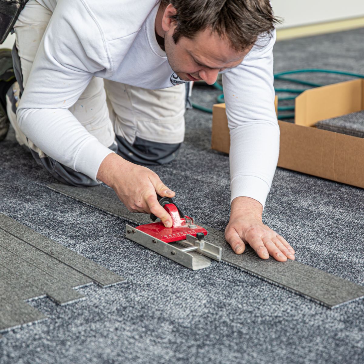 Verlegung moderner Bodenbeläge in Lichtenfels – Vinyl-, Laminat- und Designböden durch das Team von john.
